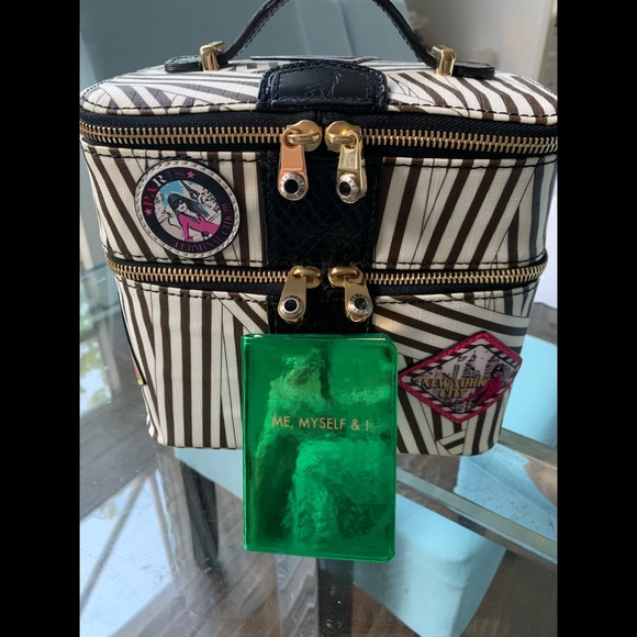 henri bendel Other - Henri Bendel Mini Notebook